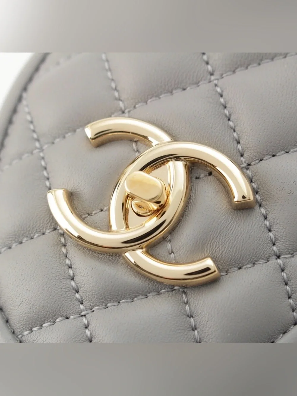 CHANEL Interlocking CC Logo Loafers / Size EU 38 (Rare)